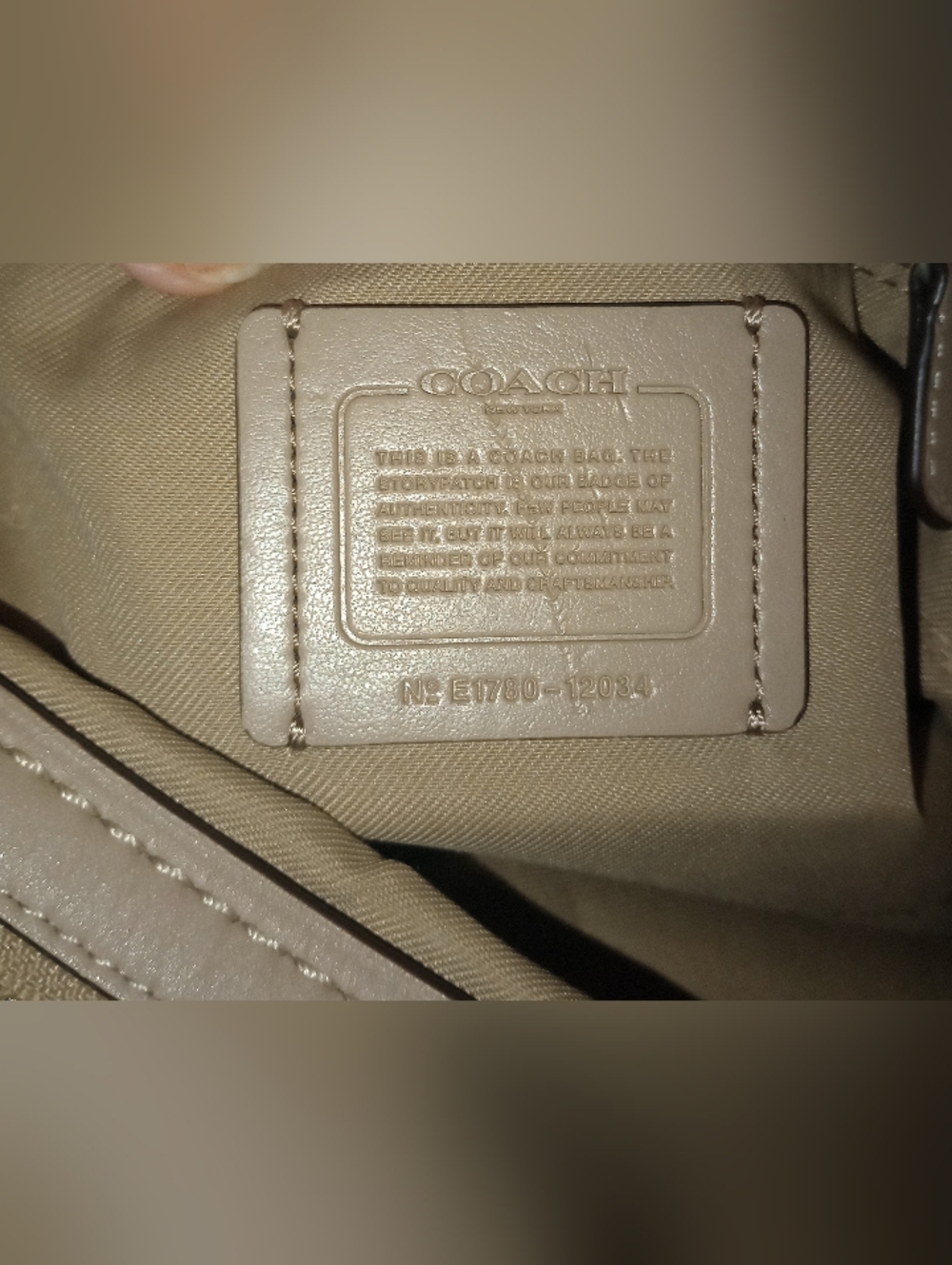 EUC Coach Edie Shoulder bag 31 With Tea Rose Tooling - Picture 11 of 12